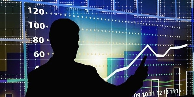 Ekonomistlerden faiz indirimi ve dolar yorumu: Acı reçete büyüme için