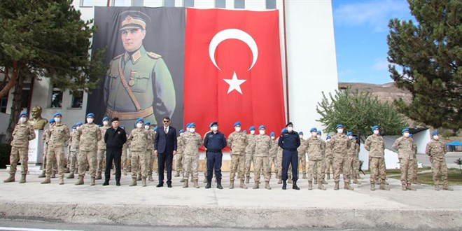 Sivas'tan sel bölgesine giden askerlere teşekkür belgesi verildi