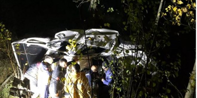 Tokat'ta kamyonet uçuruma devrildi: 3 ölü, 1 yaralı