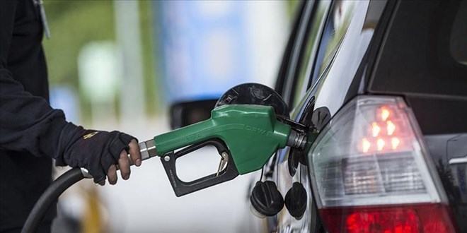 Benzine 28 kuruş daha zam yapıldı