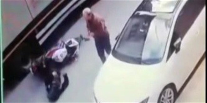 Kaza yaptırdı; yardım etmek yerine yoluna devam etti