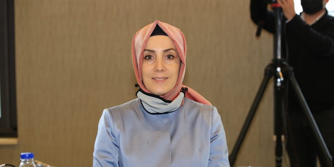 Kızını TBMM'de uyutan AK Parti'li Ayvazoğlu'ndan paylaşım