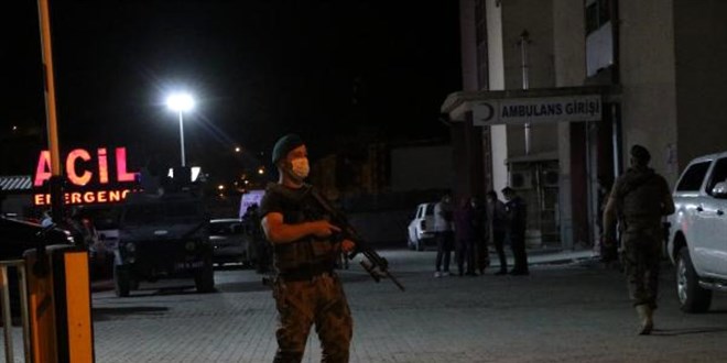 Yüksekova'da askeri araç kaza yaptı: 1 şehit, 2 yaralı