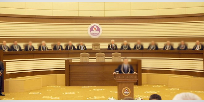 Anayasa Mahkemesi 8 dosyay esastan grecek