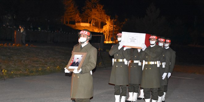 Pençe Yıldırım Operasyon Bölgesi'nde bir asker şehit oldu