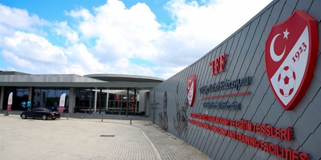 Profesyonel liglerde statlara tam kapasitede seyirci alnacak