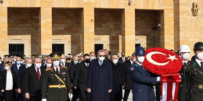 Cumhuriyet 98 yaşında! Devlet Erkanı Anıtkabir'de