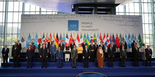 Cumhurbaşkanı Erdoğan G20 Liderler Zirvesi'nde aile fotoğrafı çekimine katıldı
