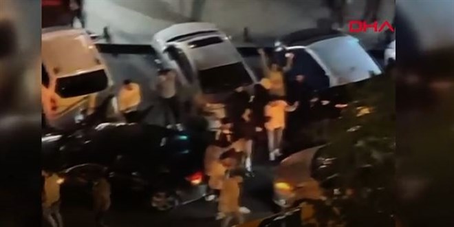 Trafikte halay pahalıya patladı
