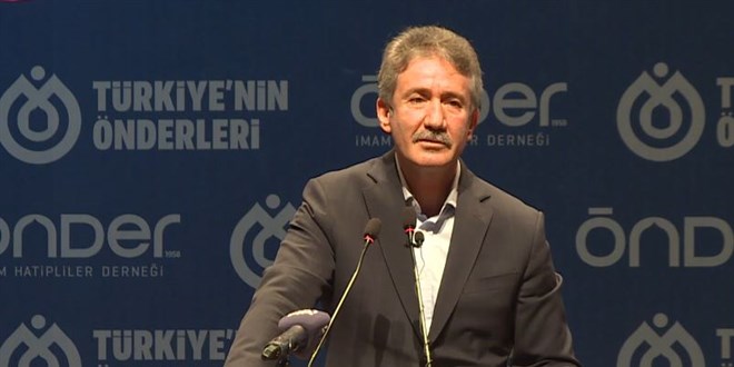 'Gençlerin yetişmesinde sadece bir öğretmenin sorumluluğu yetmiyor'