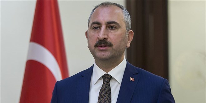 Bakan Gül: Türkiye'ye kimse parmak sallayamaz