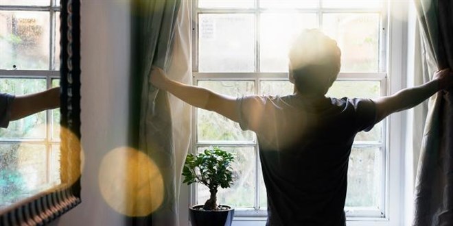 Kapalı ortamlar en az 2 saat havalandırılmalı