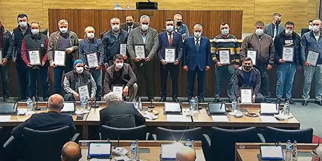 CHP'li üyenin rahatsız olduğu işçi konuştu: Takke benim şerefimdir
