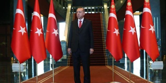 Erdoğan'ın arşivden görüntüsü çıktı: Her zaman böyle yürüyormuş