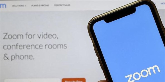 Zoom ücretsiz kullanıcılara reklam göstermeye başlıyor