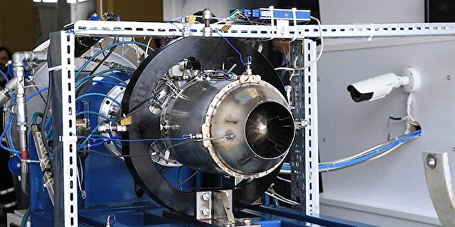Türkiye'nin yeni turbojet motoru ARAT için imzalar atıldı
