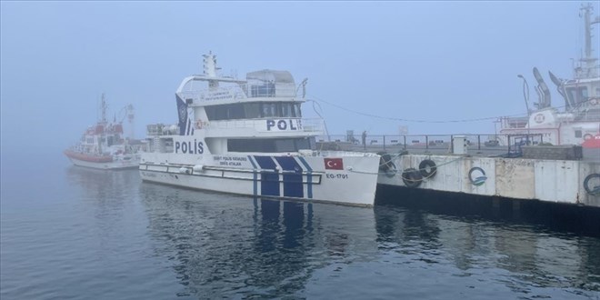 Çanakkale Boğazı transit gemi geçişlerine kapatıldı