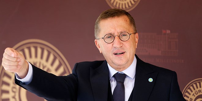 Lütfü Türkkan, İYİ Parti Grup Başkanvekilliği görevinden istifa etti
