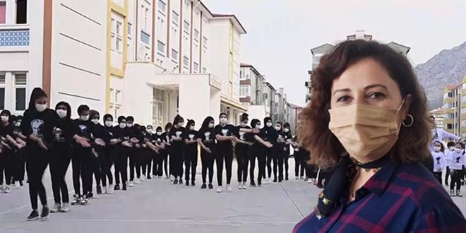 Saliha öğretmen marş besteledi, öğrenciler koreografi yaptı