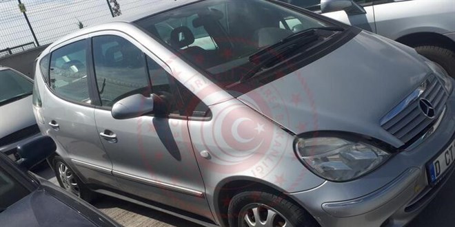 Bakanlık, gümrükte el konulan otomobilleri satışa çıkardı