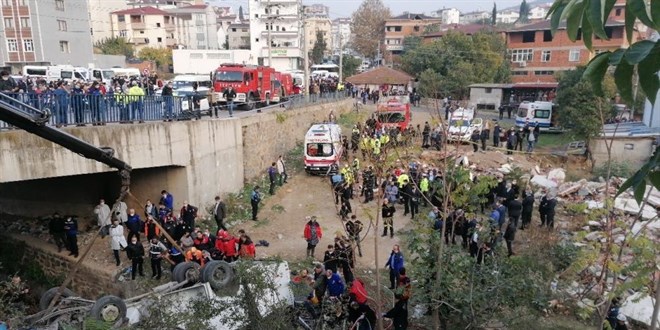 Öğrenci servisi kazasında can kaybı 4'e yükseldi