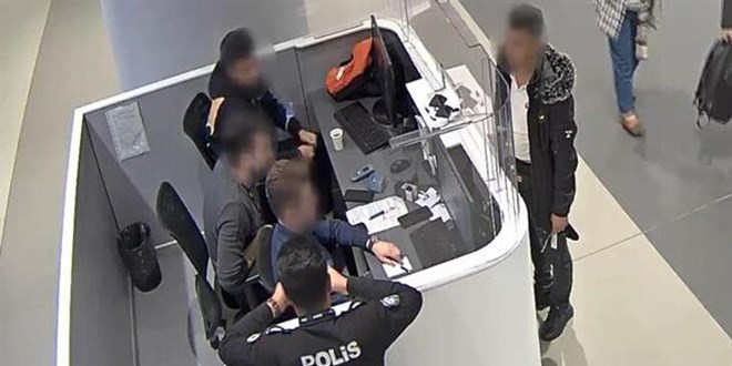 DEAŞ'tan sınır dışı edilmişti, sahte pasaportla giriş yaparken yakalandı